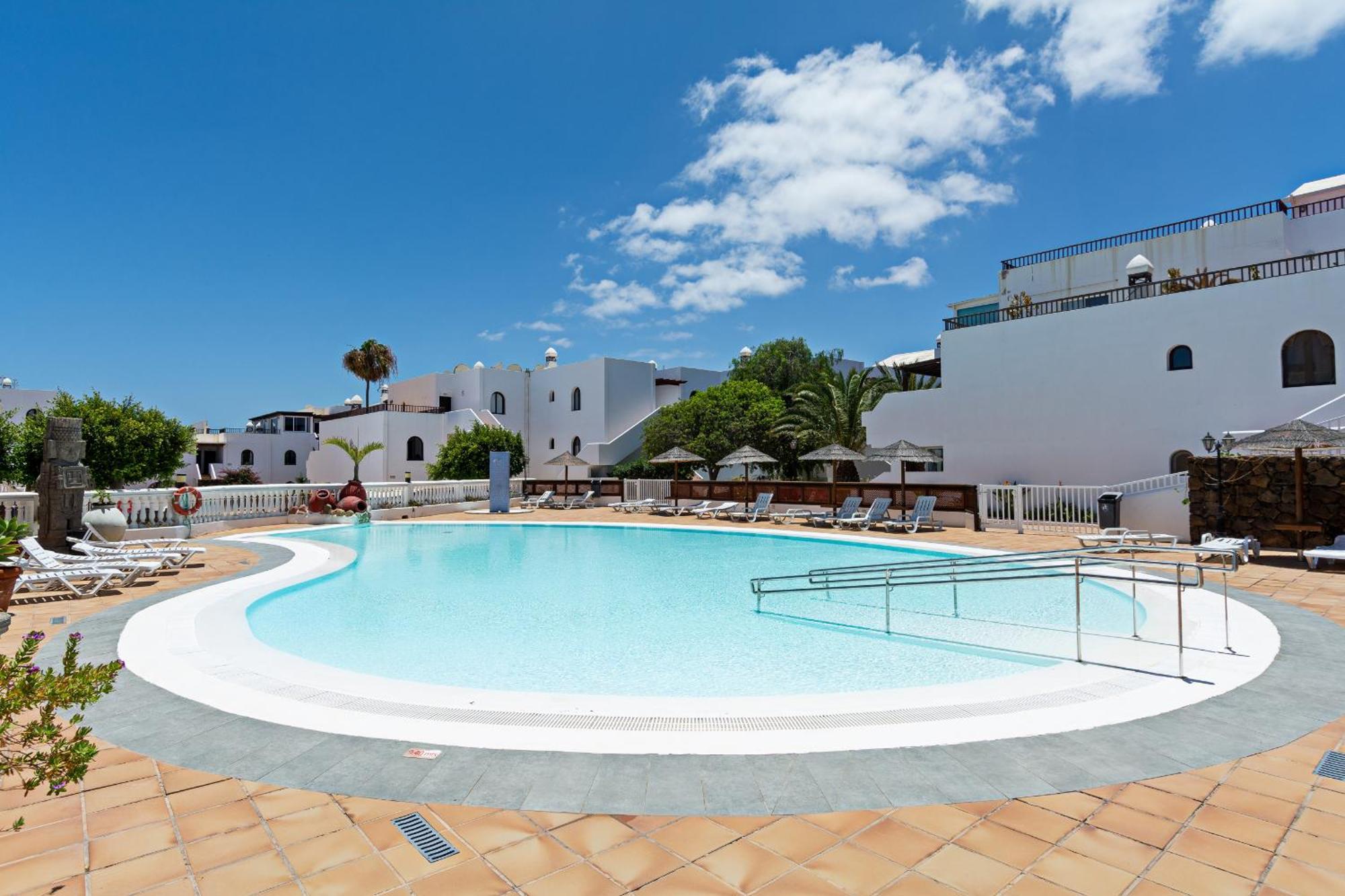 Casa Ayram With Private Terrace & Pool Next To Beach Costa Teguise Ngoại thất bức ảnh
